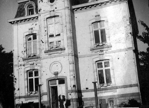 Photo of unidentified chateau near Herve, Belgium used by 14th Chemical Maintenance Company, US Army, as Command Post (Cp) during late September and early October 1944